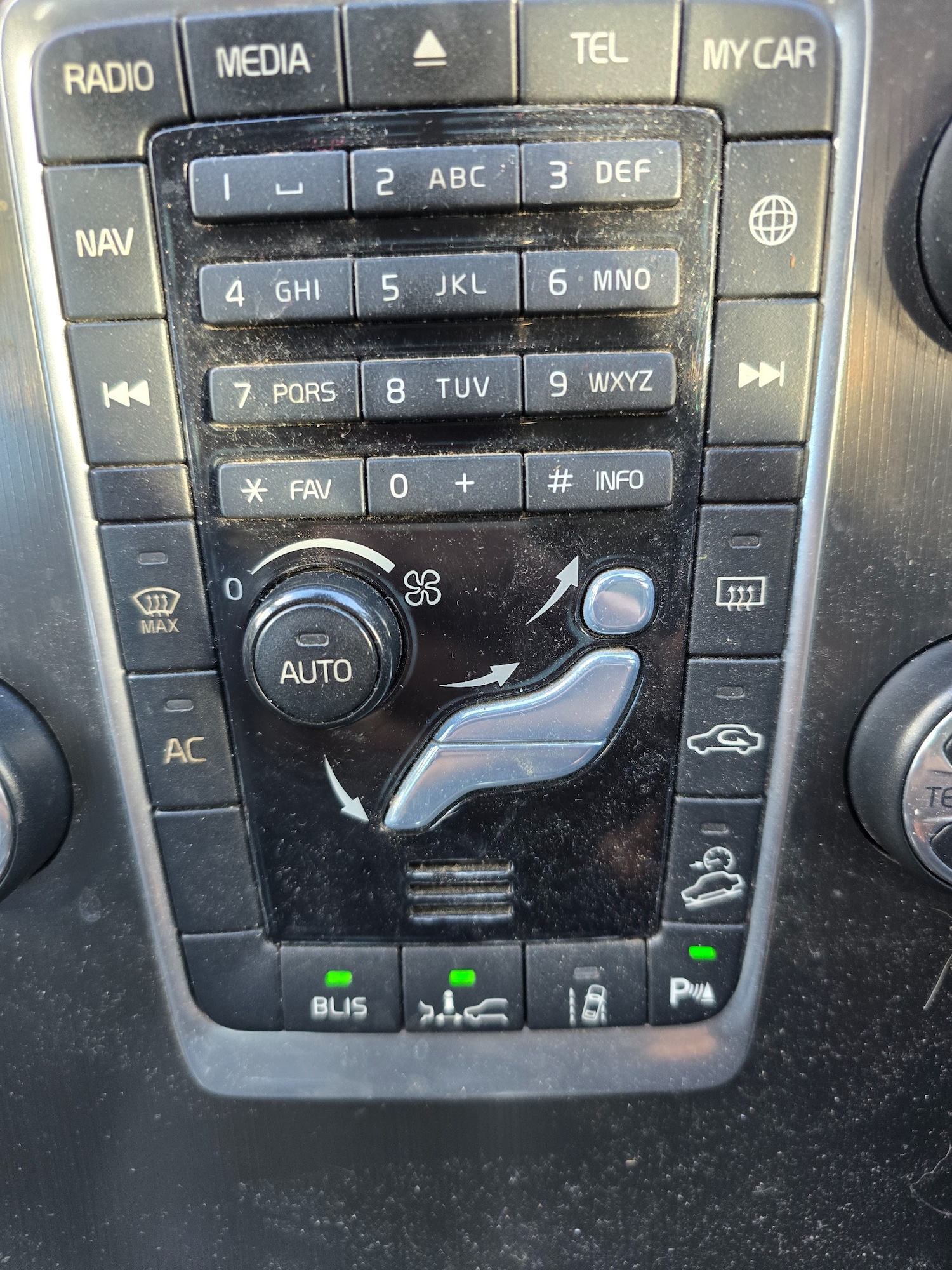 Used Volvo XC60 2013 for sale - 76364370: Photo 23