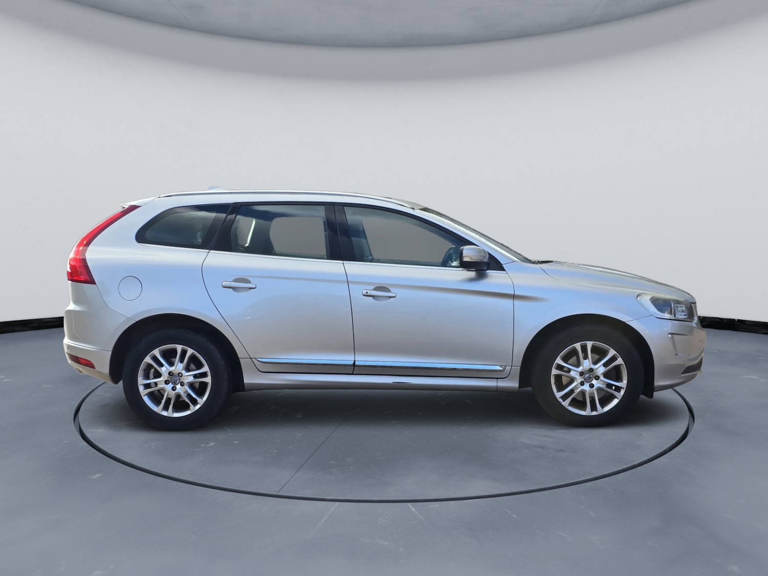 Used Volvo XC60 2013 for sale - 76364370: Photo 3