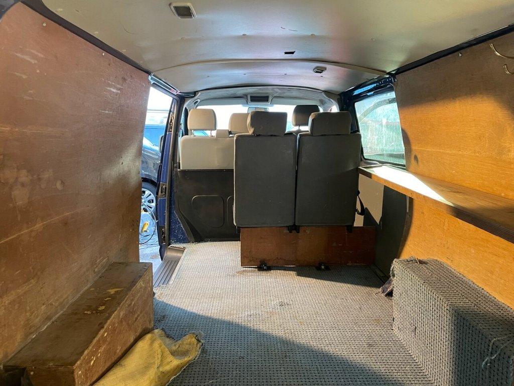 Used Volkswagen Transporter 2006 for sale - 77936373: Photo 24