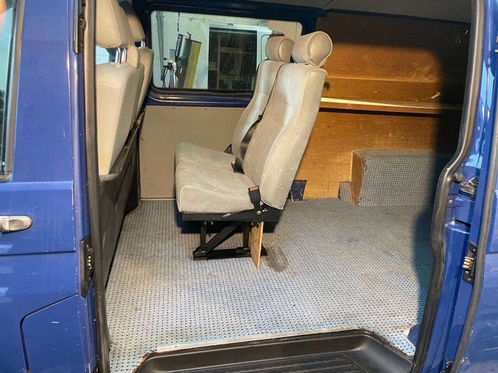 Used Volkswagen Transporter 2006 for sale - 77936373: Photo 8