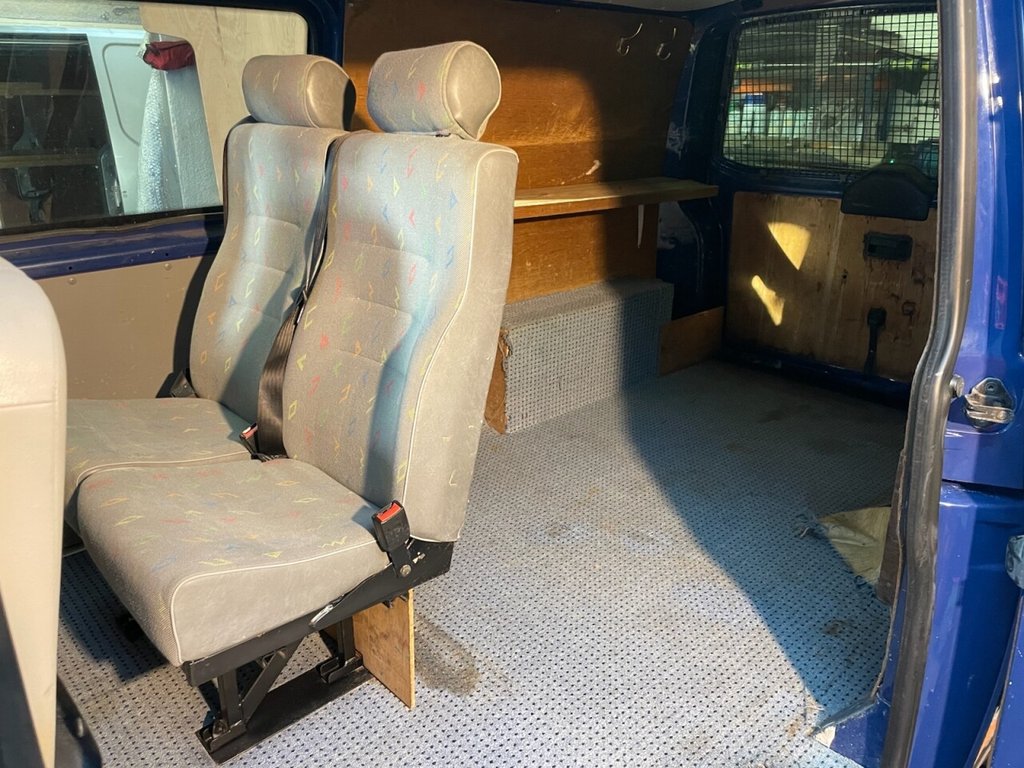 Used Volkswagen Transporter 2006 for sale - 77936373: Photo 9