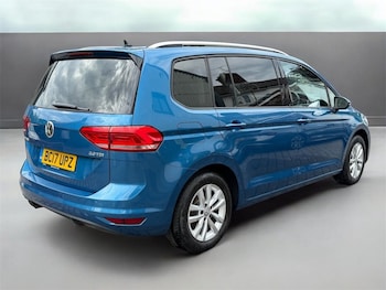 Used Volkswagen Touran 2017 for sale - 78729426: Photo