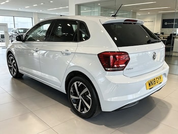 Used Volkswagen Polo 2018 for sale - 79575453: Photo