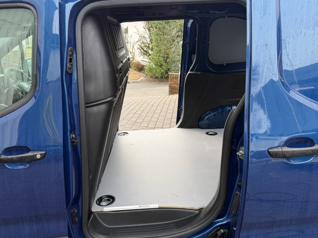 Used Vauxhall Combo 2020 for sale - 77936182: Photo 11