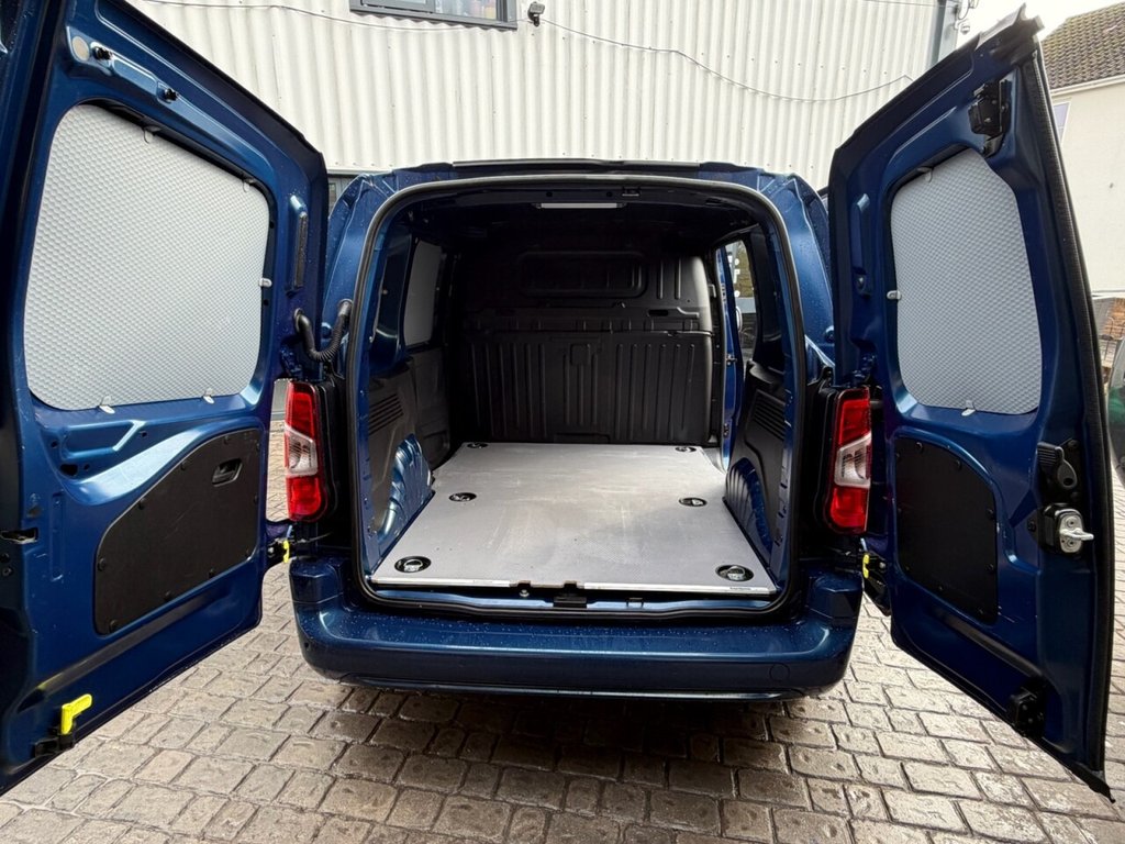 Used Vauxhall Combo 2020 for sale - 77936182: Photo 8