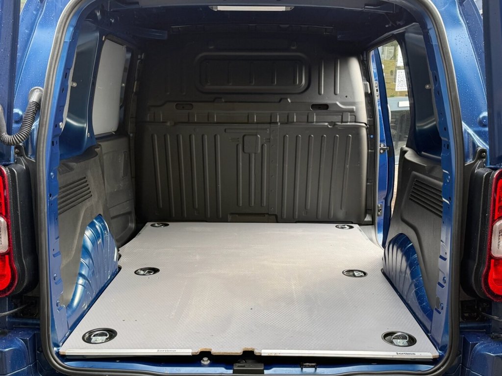 Used Vauxhall Combo 2020 for sale - 77936182: Photo 9