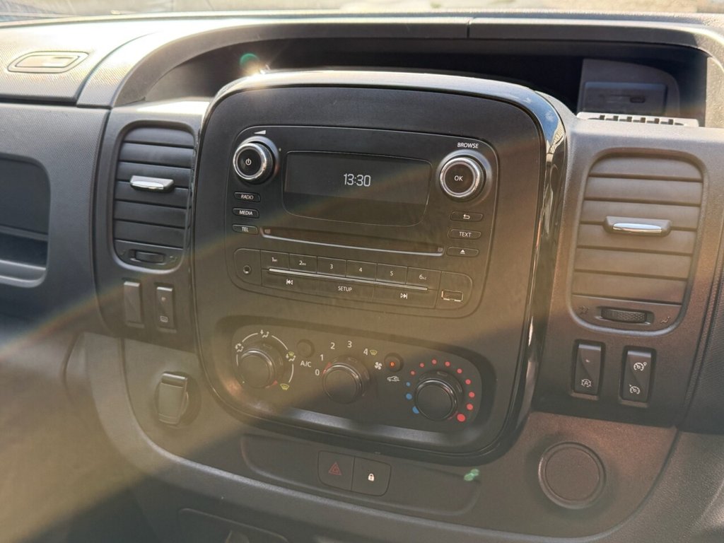 Used Vauxhall Vivaro 2018 for sale - 77936333: Photo 15