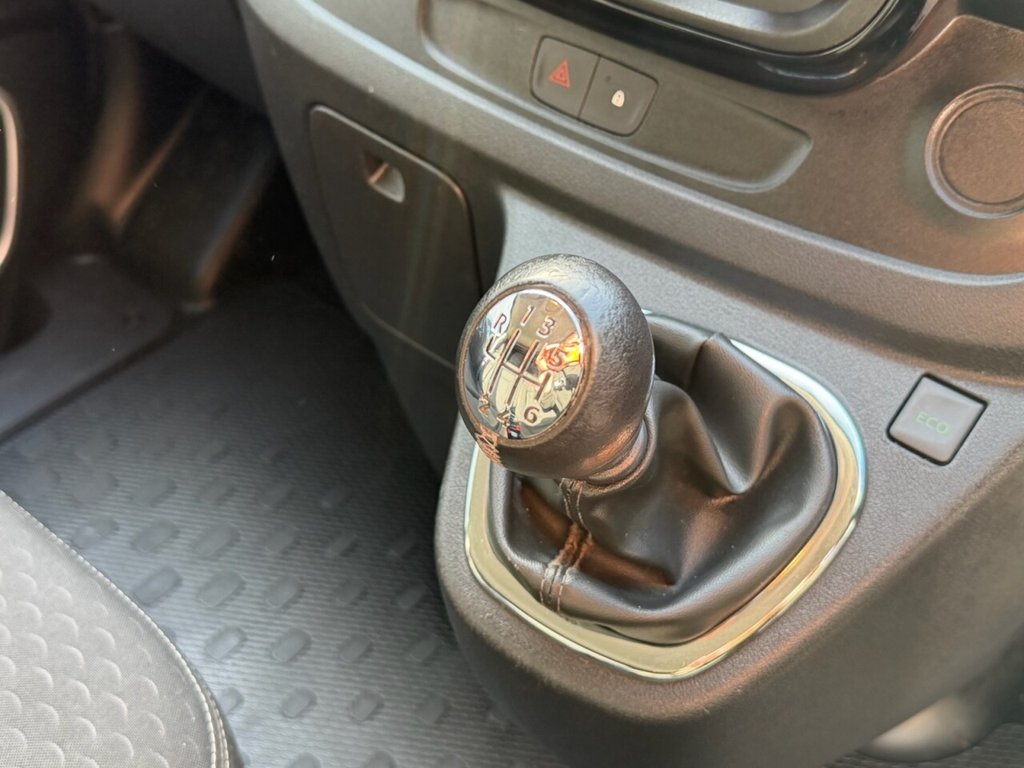 Used Vauxhall Vivaro 2018 for sale - 77936333: Photo 18