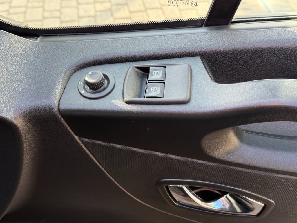 Used Vauxhall Vivaro 2018 for sale - 77936333: Photo 19