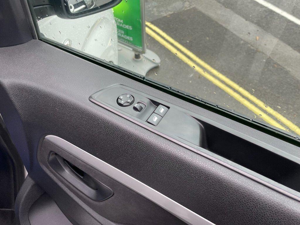 Used Vauxhall Vivaro 2019 for sale - 77936066: Photo 24