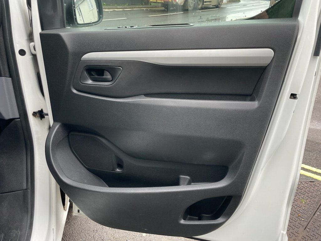 Used Vauxhall Vivaro 2019 for sale - 77936066: Photo 25