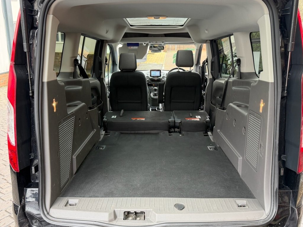 Used Ford Grand Tourneo Connect 2019 for sale - 77936556: Photo 13