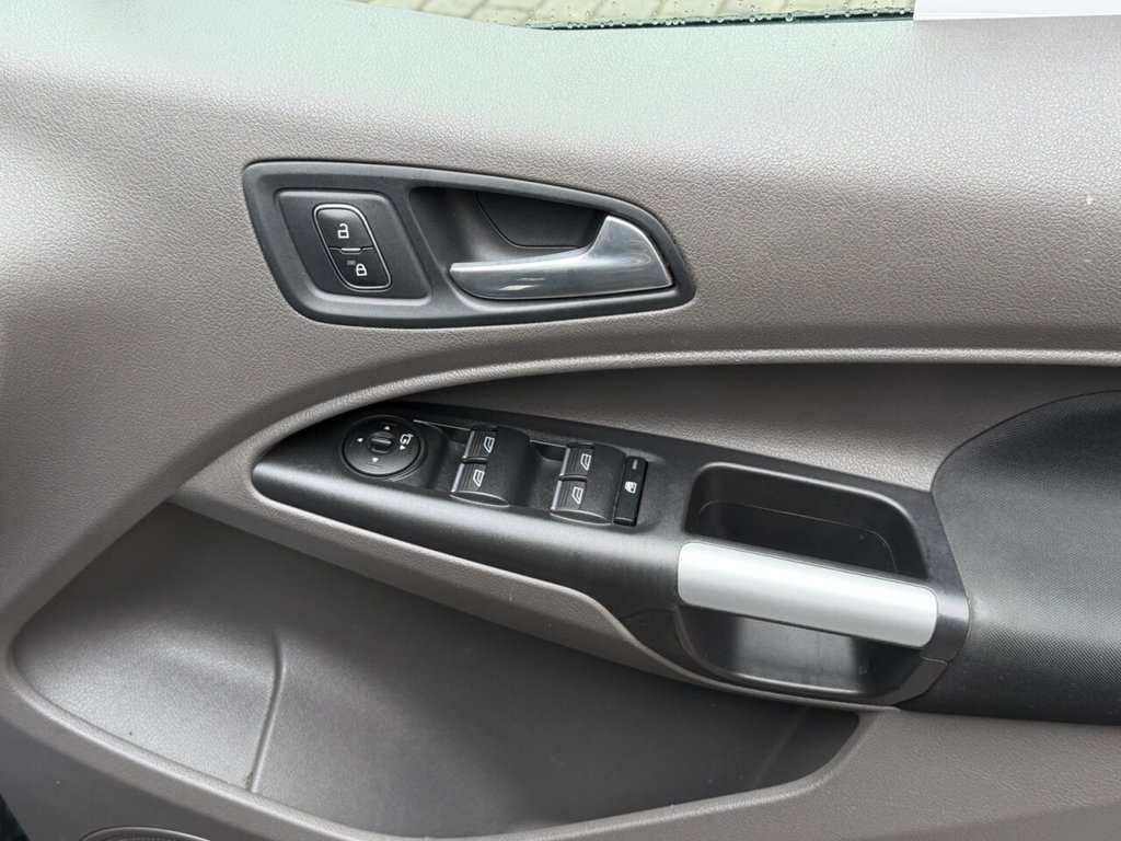 Used Ford Grand Tourneo Connect 2019 for sale - 77936556: Photo 28