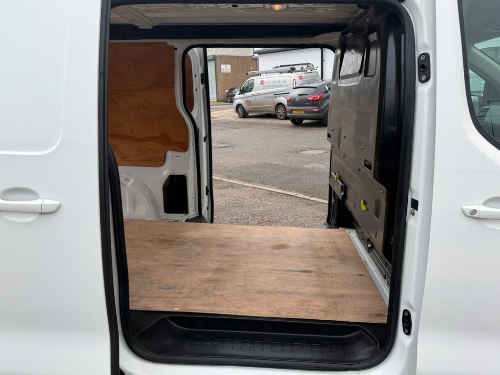 Used Vauxhall Vivaro 2021 for sale - 77936458: Photo 12