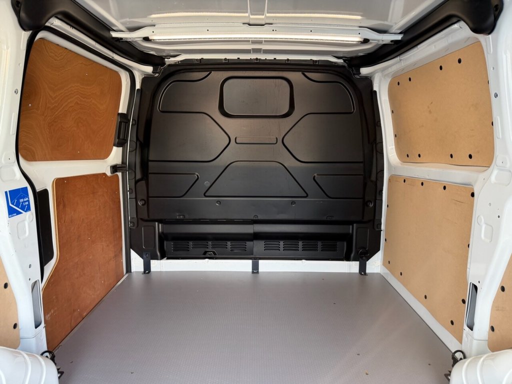 Used Ford Transit Custom 2022 for sale - 77936527: Photo 10