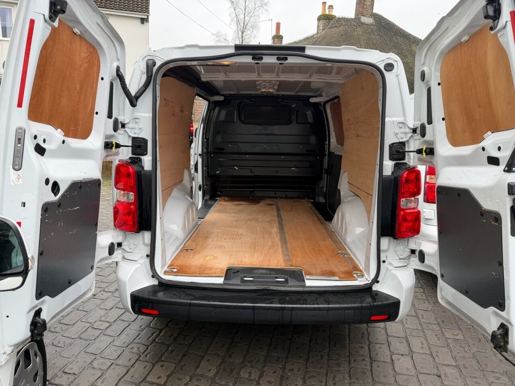 Used Vauxhall Vivaro 2023 for sale - 77936384: Photo 13