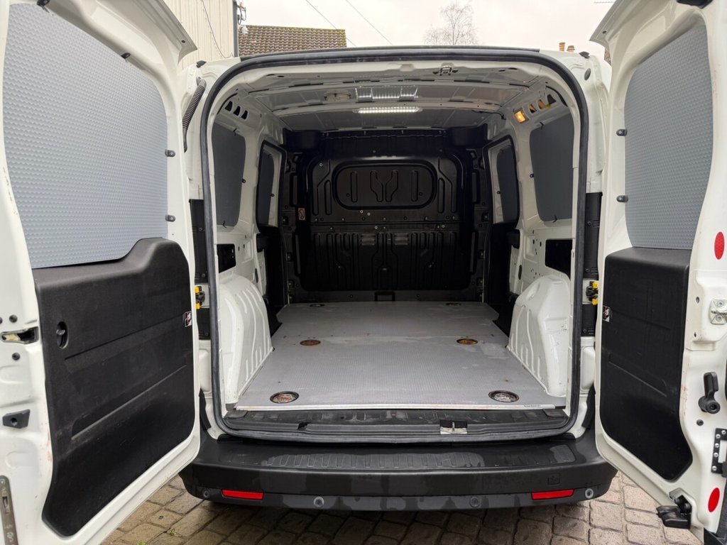 Used Fiat Doblo 2018 for sale - 77936388: Photo 8