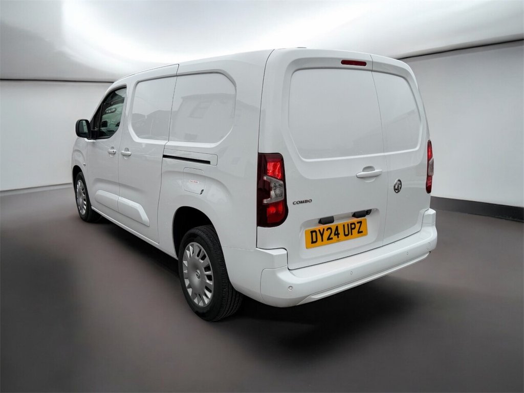 Used Vauxhall Combo 2024 for sale - 77936358: Photo 2