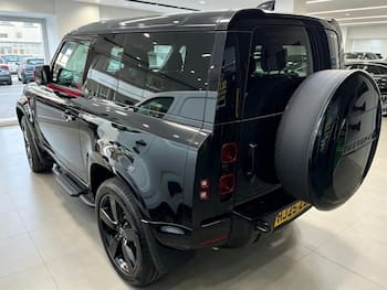 Used Land Rover Defender 90 2025 for sale - 79792604: Photo