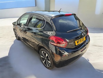 Used Peugeot 208 2019 for sale - 78729413: Photo