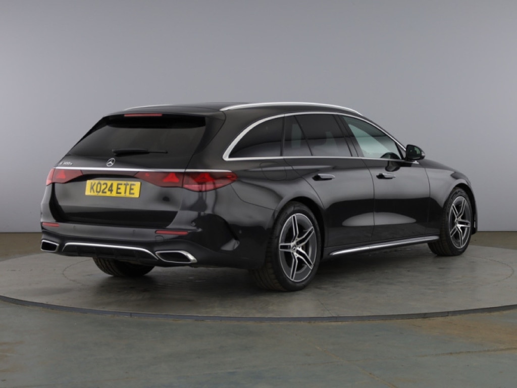 Used Mercedes-Benz E Class 2024 for sale - 77427458: Photo 2