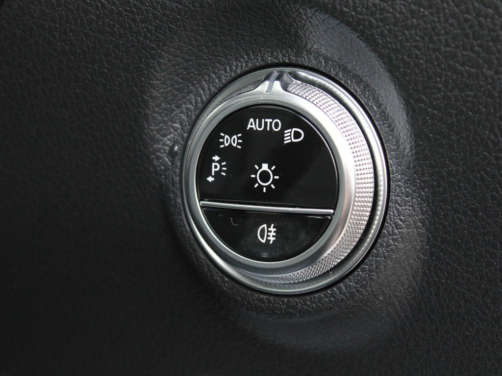 Used Mercedes-Benz C Class 2023 for sale - 76327808: Photo 11