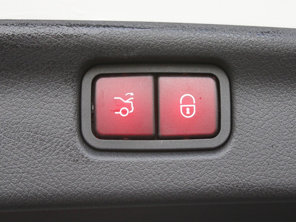 Used Mercedes-Benz C Class 2023 for sale - 76327808: Photo 32