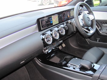 Used Mercedes-Benz CLA 2022 for sale - 76111387: Photo 3
