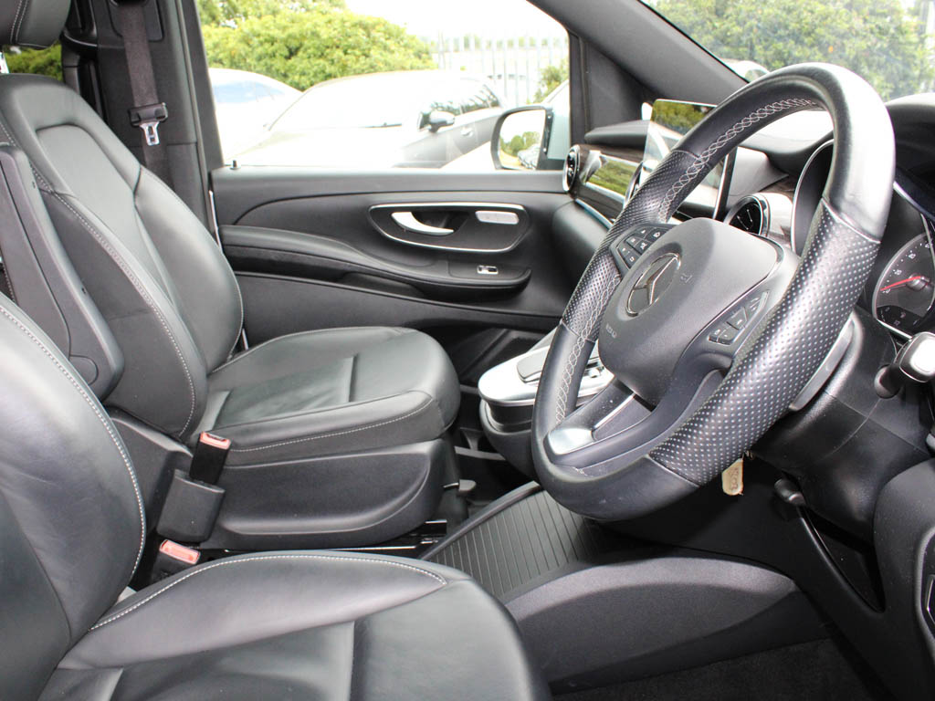 Used Mercedes-Benz V-Class 2022 for sale - 76110854: Photo 26