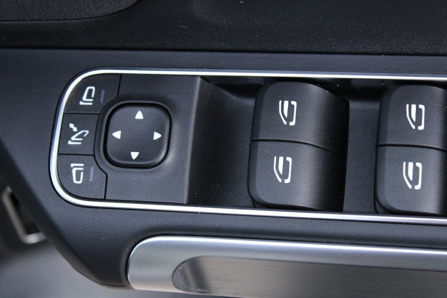 Used Mercedes-Benz EQB 2025 for sale - 77725044: Photo 22