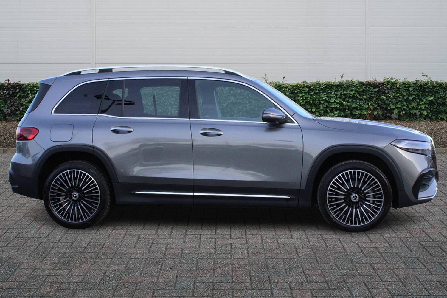 Used Mercedes-Benz EQB 2025 for sale - 77725044: Photo 5