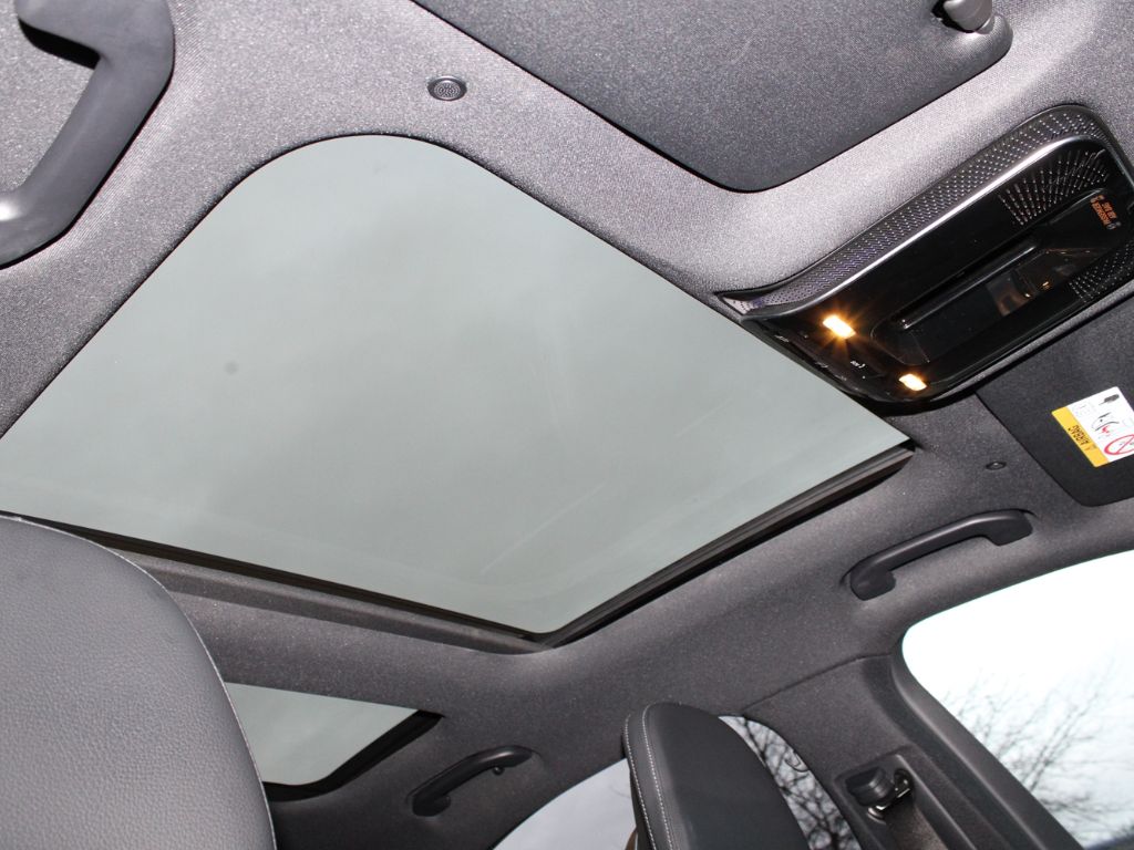 Used Mercedes-Benz C Class 2025 for sale - 76730780: Photo 12