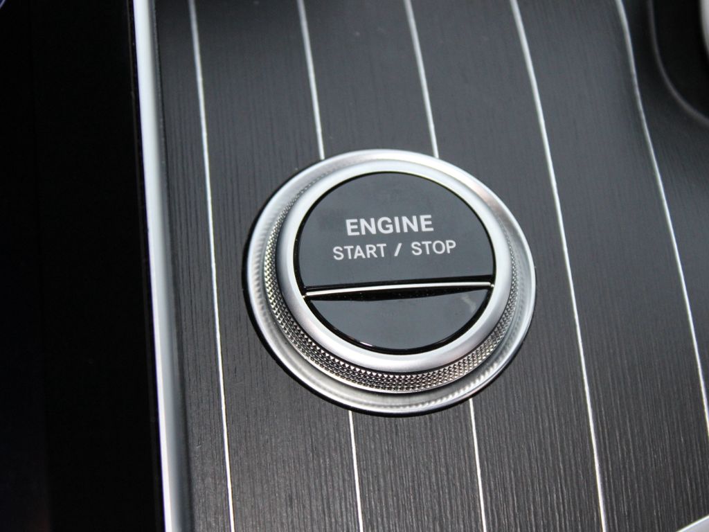 Used Mercedes-Benz C Class 2025 for sale - 76730780: Photo 19