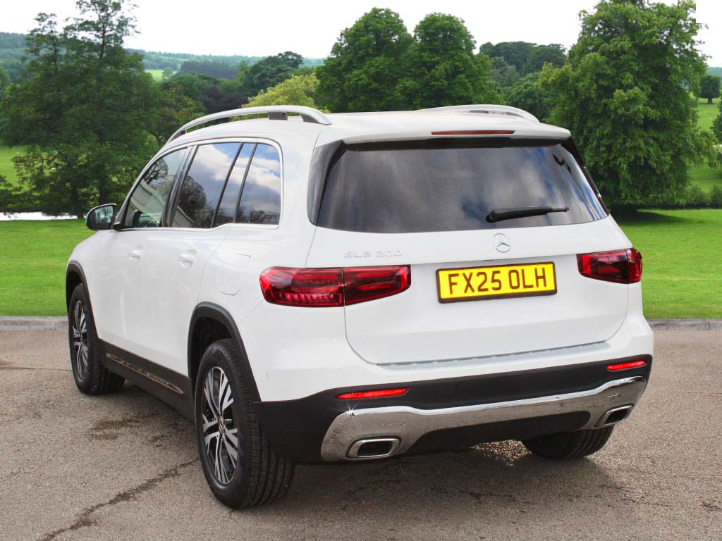 Used Mercedes-Benz GLB 2025 for sale - 76730776: Photo 2