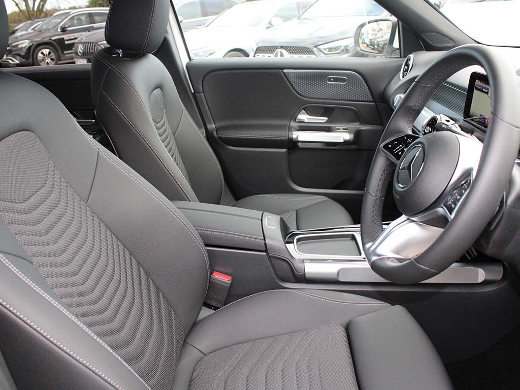 Used Mercedes-Benz GLB 2025 for sale - 76730776: Photo 28