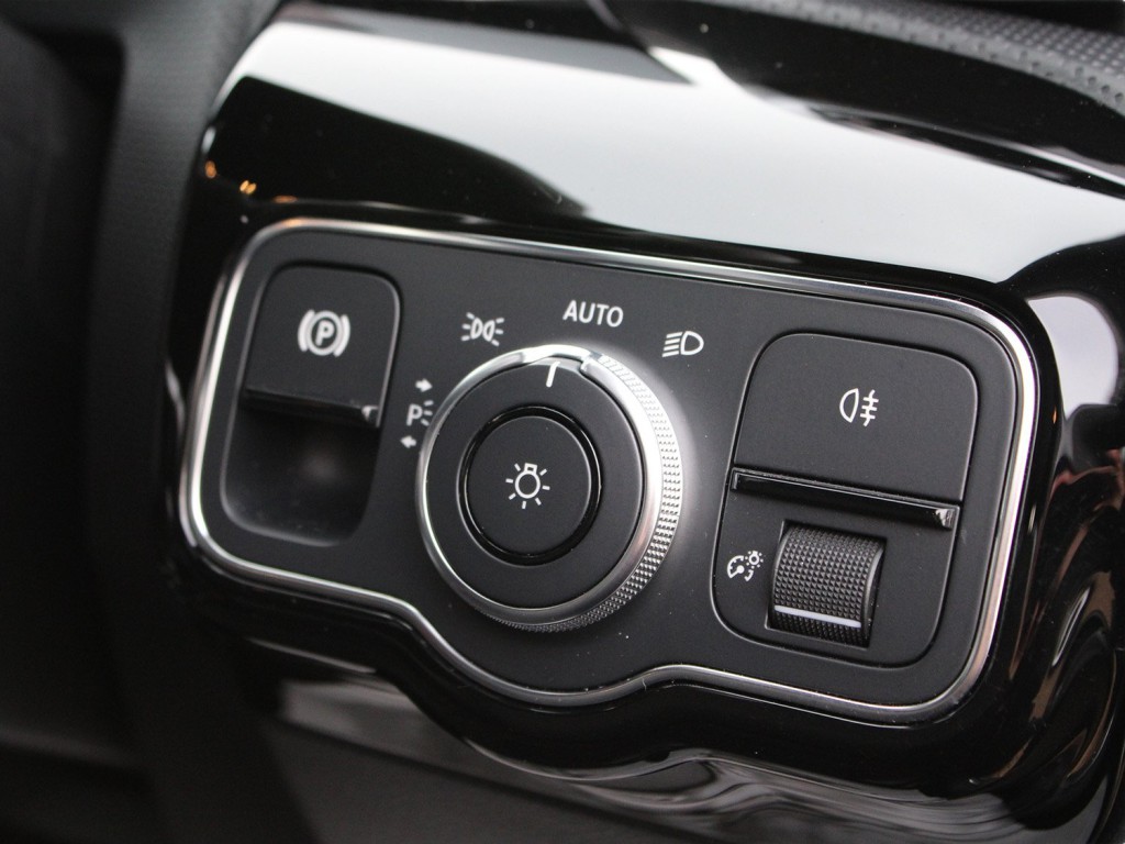 Used Mercedes-Benz A-Class 2021 for sale - 76716704: Photo 29