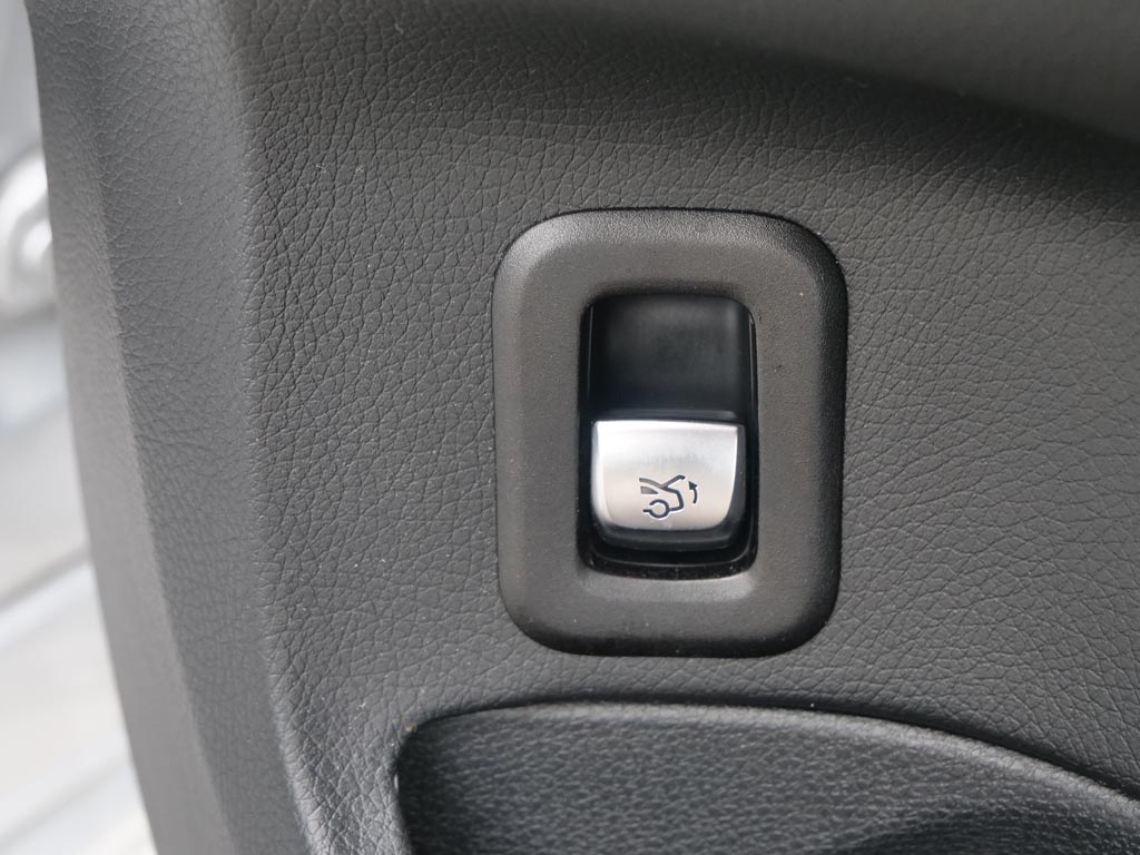 Used Mercedes-Benz C Class 2020 for sale - 76400285: Photo 28