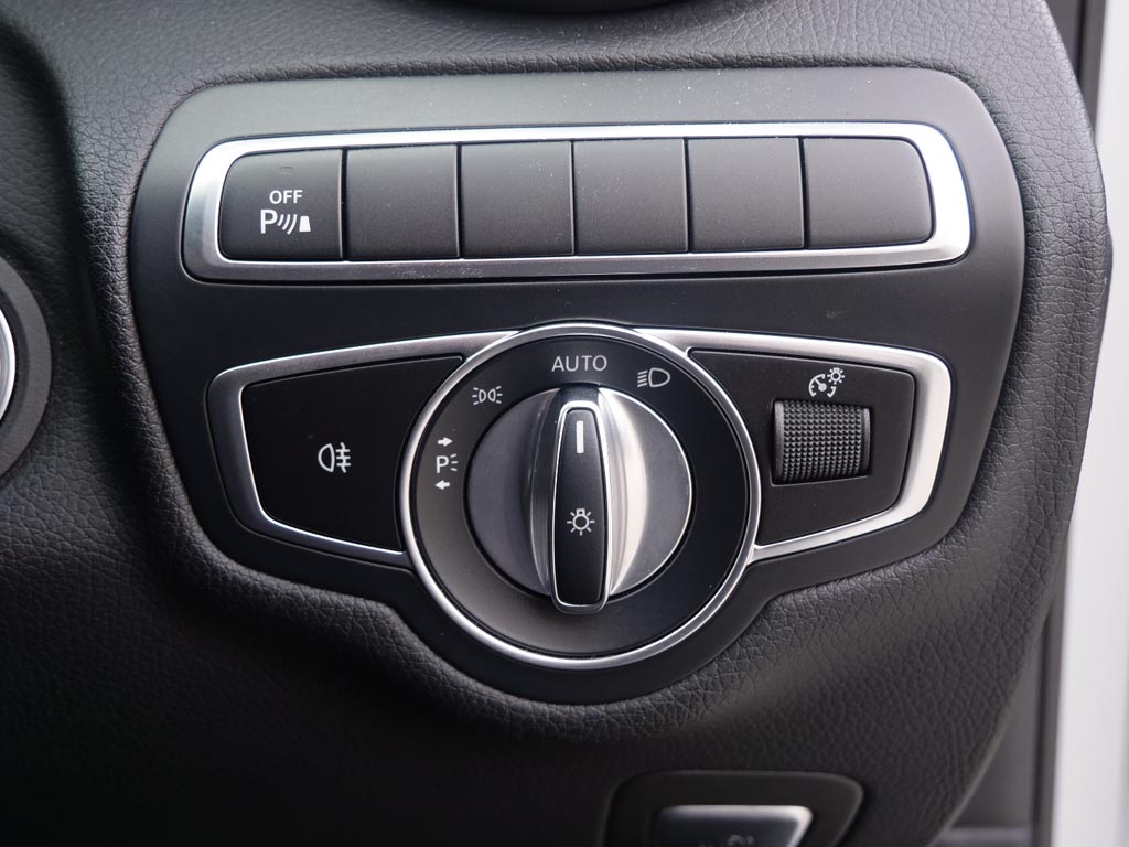 Used Mercedes-Benz C Class 2020 for sale - 76400285: Photo 29