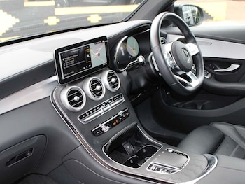 Used Mercedes-Benz GLC 2021 for sale - 76111525: Photo