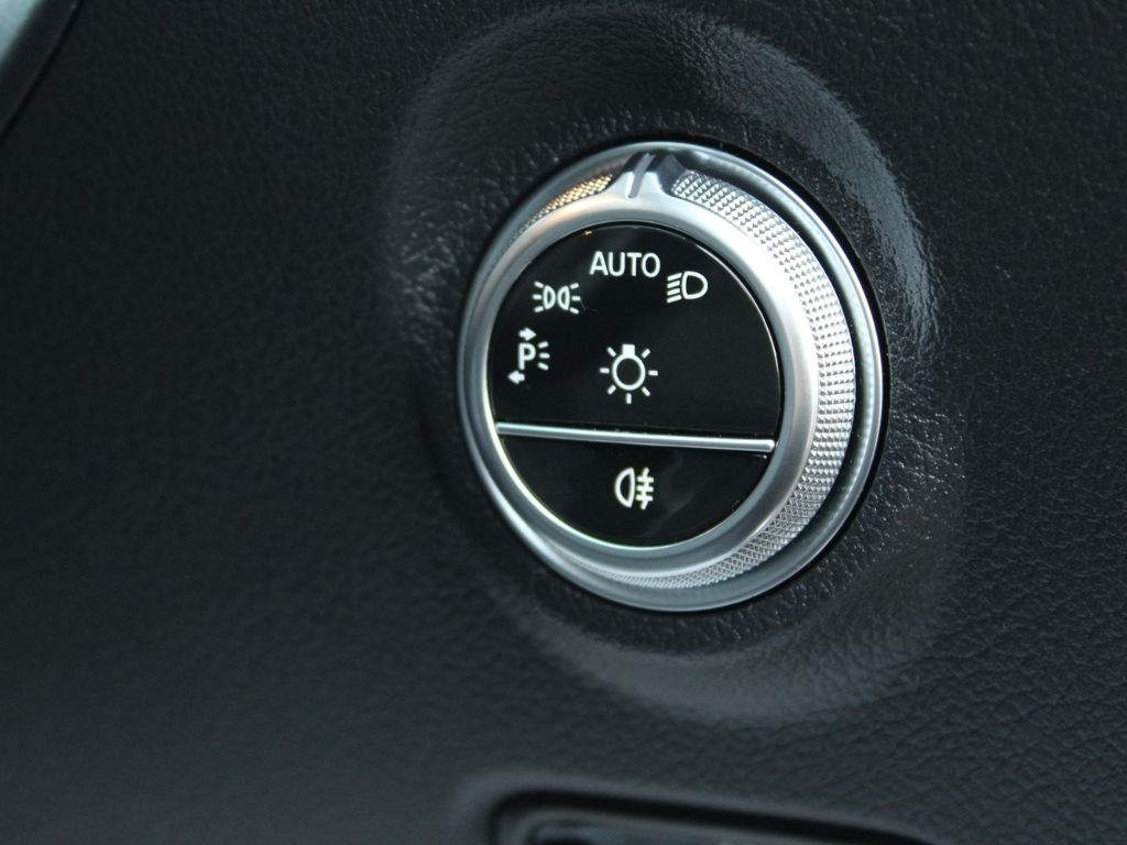 Used Mercedes-Benz C Class 2023 for sale - 76800572: Photo 16