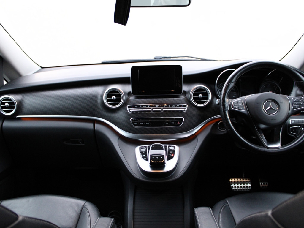 Used Mercedes-Benz V-Class 2019 for sale - 76389747: Photo 11