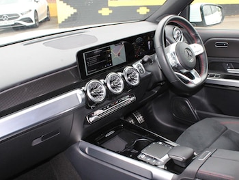 Used Mercedes-Benz GLB 2022 for sale - 75636309: Photo