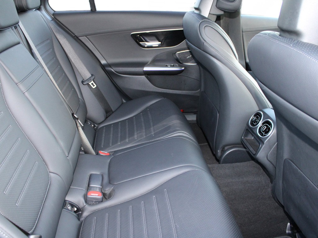 Used Mercedes-Benz C Class 2025 for sale - 77013578: Photo 8