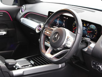 Used Mercedes-Benz GLB 2021 for sale - 76410255: Photo