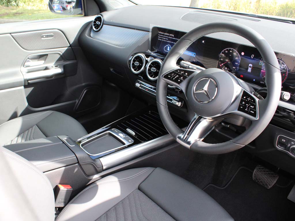 Used Mercedes-Benz GLA 2024 for sale - 76110765: Photo 31