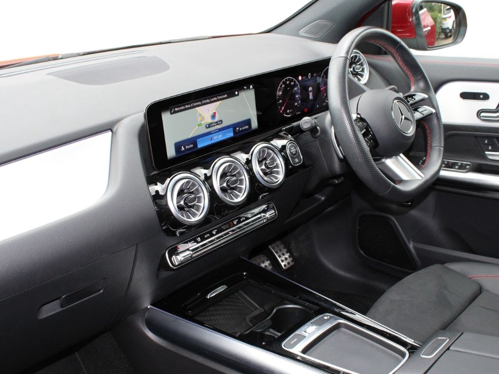 Used Mercedes-Benz GLA 2024 for sale - 76888285: Photo 3