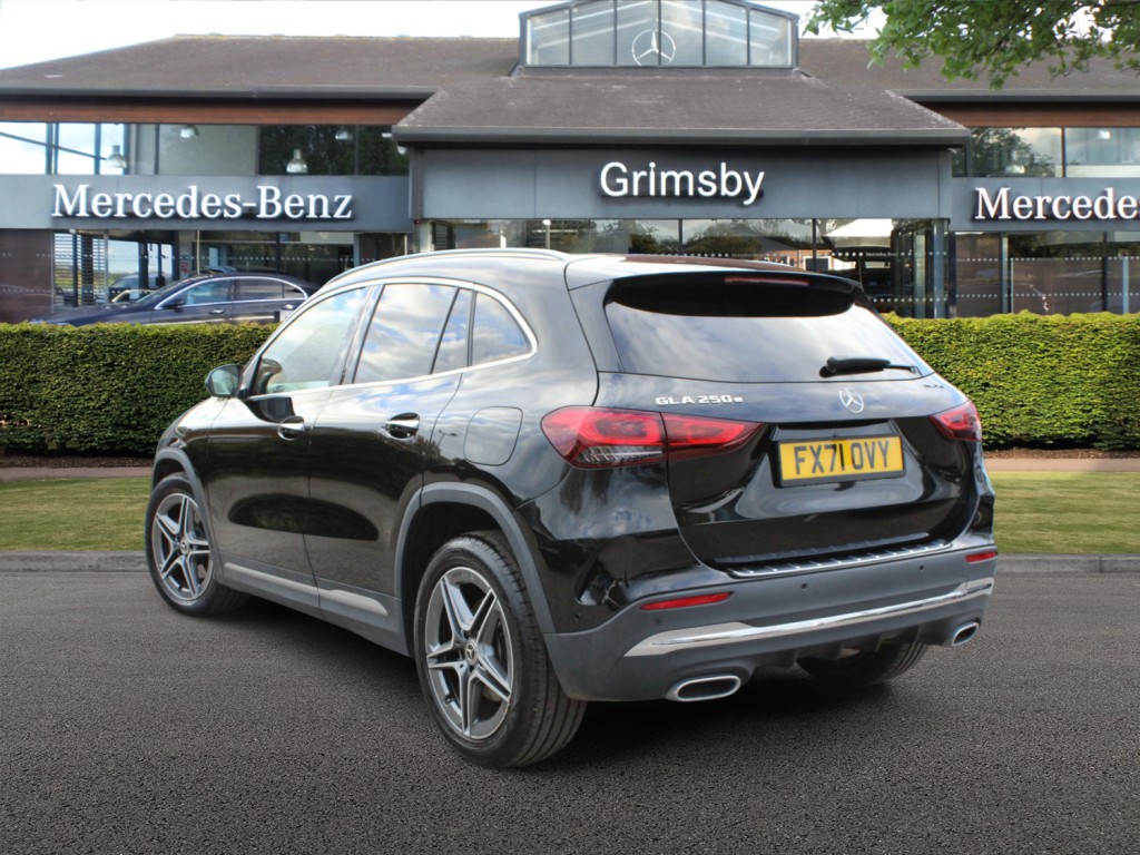 Used Mercedes-Benz GLA 2021 for sale - 76400343: Photo 2