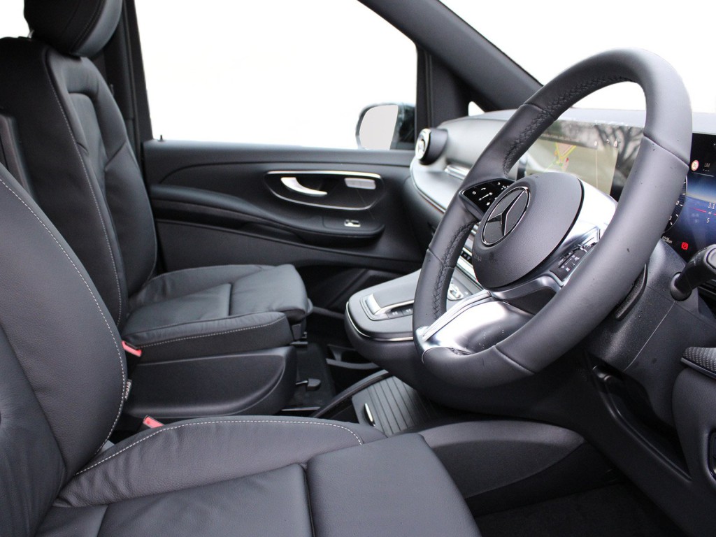 Used Mercedes-Benz V-Class 2025 for sale - 77427490: Photo 16