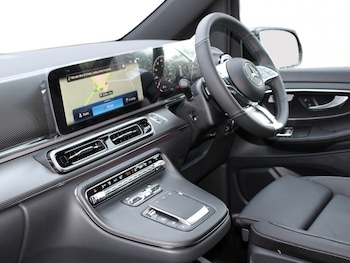 Used Mercedes-Benz V-Class 2025 for sale - 77427490: Photo