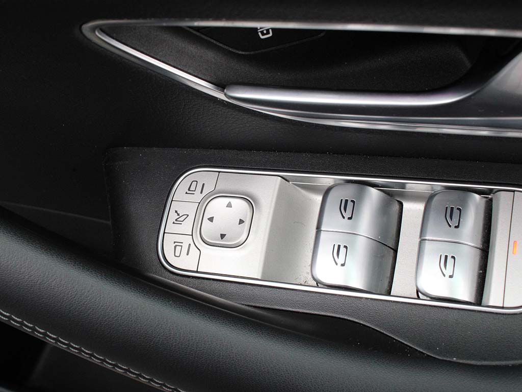 Vehicle 33